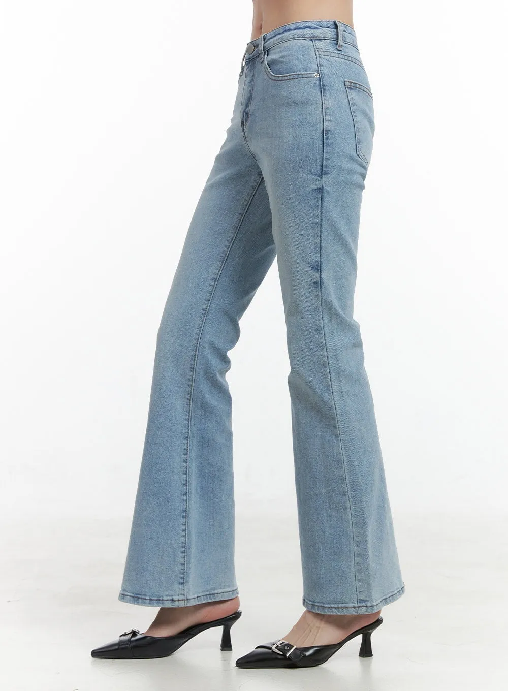 Kitty Slim Bootcut Jeans OS409